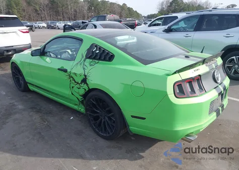 2013 Ford Mustang V6 Premium z USA, uszkodzony, nr VIN 1ZVBP8AM2D5225059